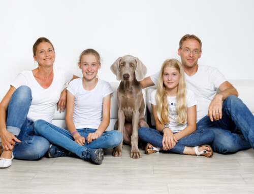 Familienbild mit Hund